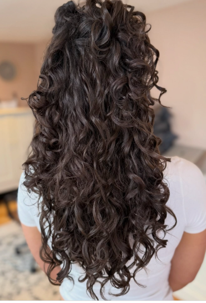 Dubai curl community