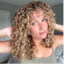Dubai curl community